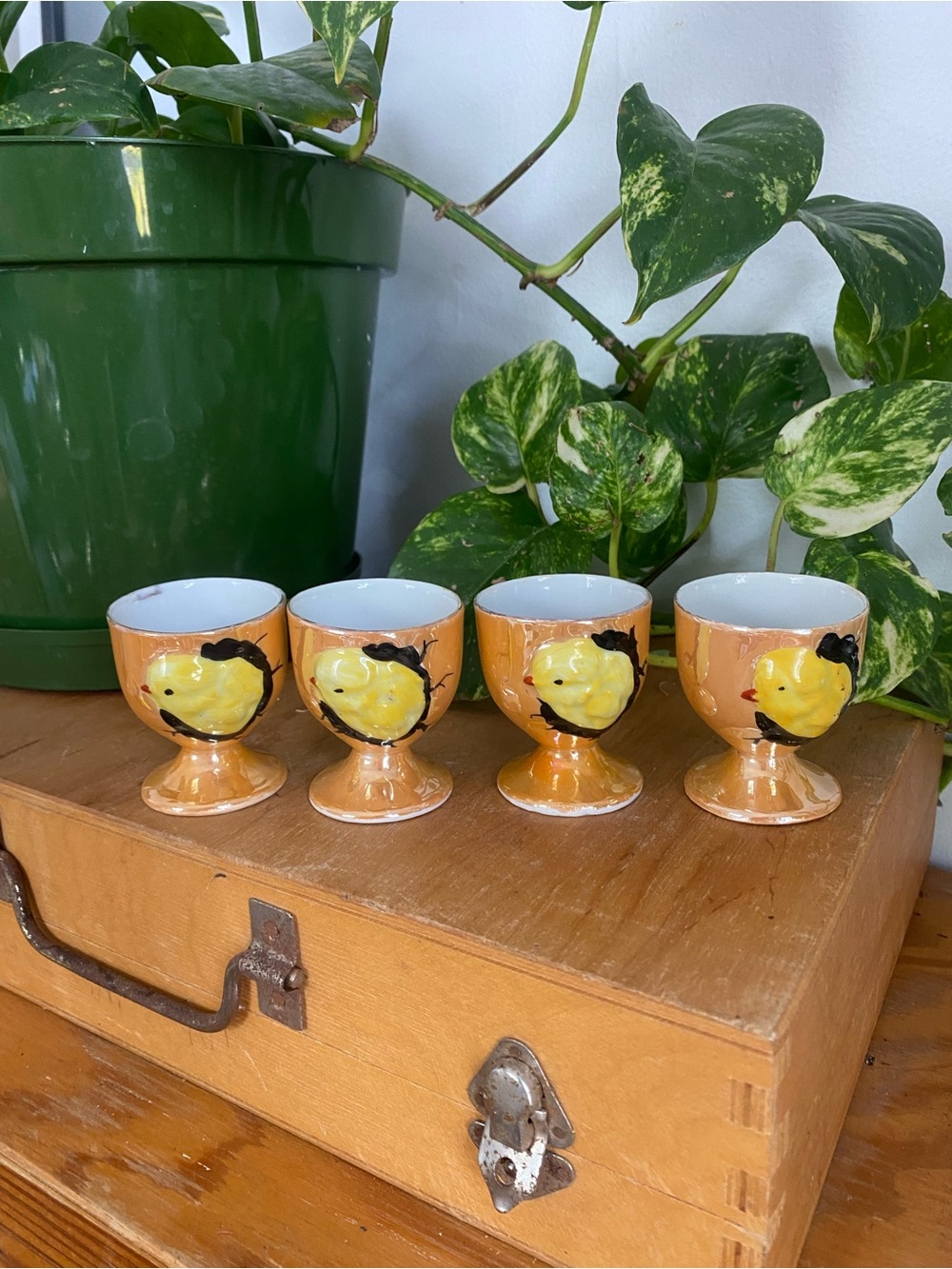 Vintage Egg Cups with Chick Design - Set of 4